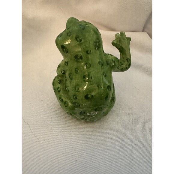 Ganz Pair Of Green Frog Salt Pepper Shakers Holders Eyes Closed Cuddling CUTE - Picture 4 of 7